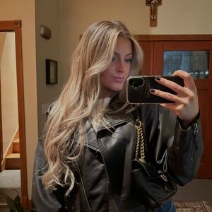 Meet your Posher, Marta